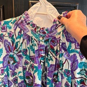 XiRENA Floral Blouse - Purple and Teal